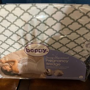 Boppy Pregnancy Wedge Pillow
